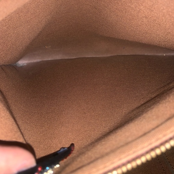 Fully customized blue bubble heart 💙✨ 🫧 Louis Vuitton abbesses messenger bag - Picture 10 of 16